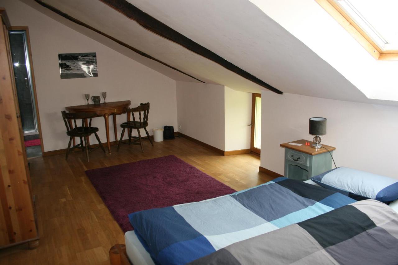 Kercapitaine Homestay *